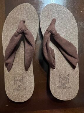 Kuailu Brown Flip Flops